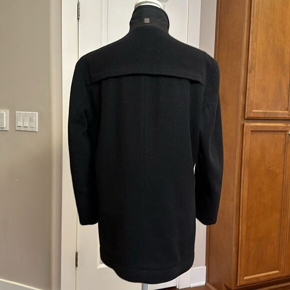 BOSS CASHMERE COAT 36R PEACOAT CLASSIC LINED WARM WINTER 31” LONG BLACK EUC - Picture 9 of 17